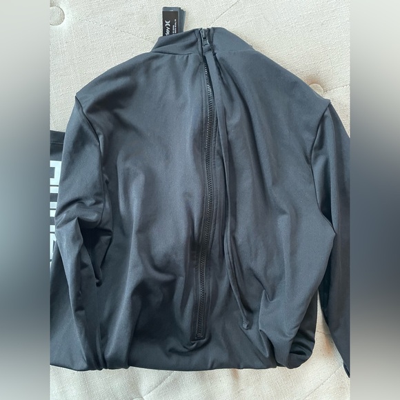 Women’s Hurley Swim Bodysuit Size Small NEVER WORN! - Picture 8 of 10